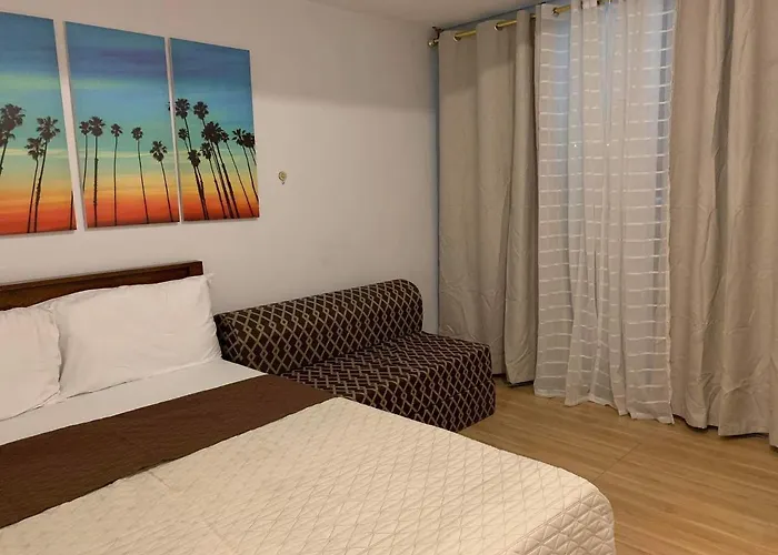 Apartment Azure C7 Balcony, Wifi, Near Mall Airport