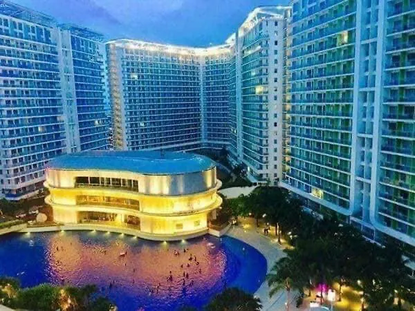 Apartment Azure C7 Balcony, Wifi, Near Mall Airport *