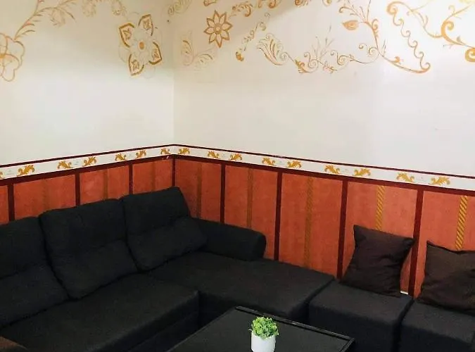 Azure C7 Balcony, Wifi, Near Mall Airport