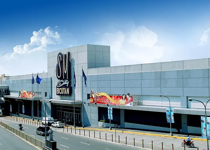 Azure C7 Balcony, Wifi, Near Mall Airport Apartment Manila