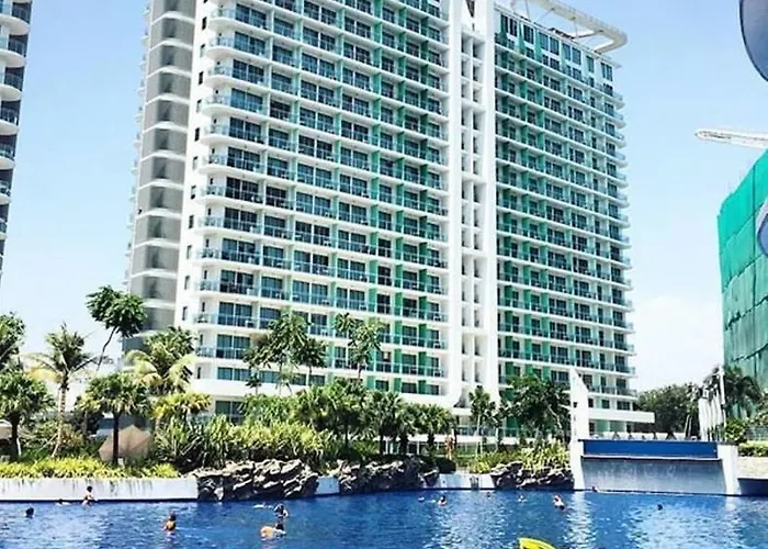Apartment Azure C7 Balcony, Wifi, Near Mall Airport *