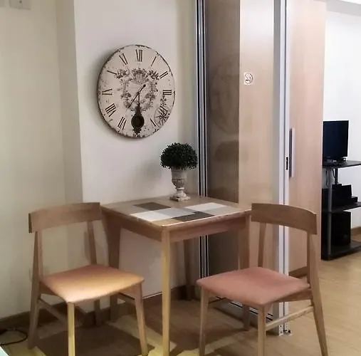 Azure C7 Balcony, Wifi, Near Mall Airport Manila