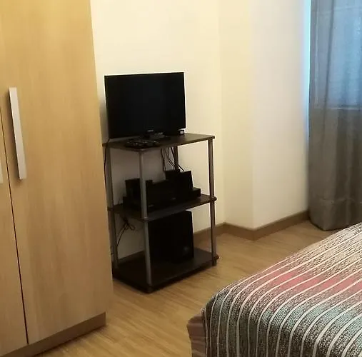 Apartment Azure C7 Balcony, Wifi, Near Mall Airport *