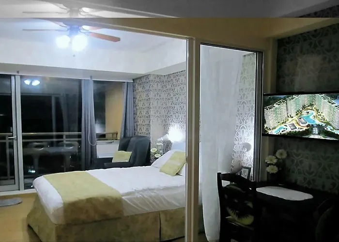 Apartment Azure C7 Balcony, Wifi, Near Mall Airport