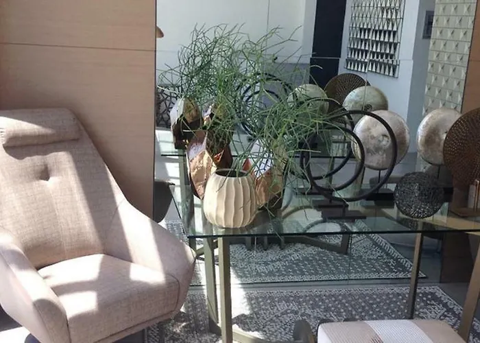Azure C7 Balcony, Wifi, Near Mall Airport Apartment